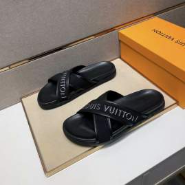 Picture of Louis Vuitton Slippers _SKULVsz40-46hnh0730913